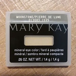 NWT Mary Kay moonstone shimmer eye shadow